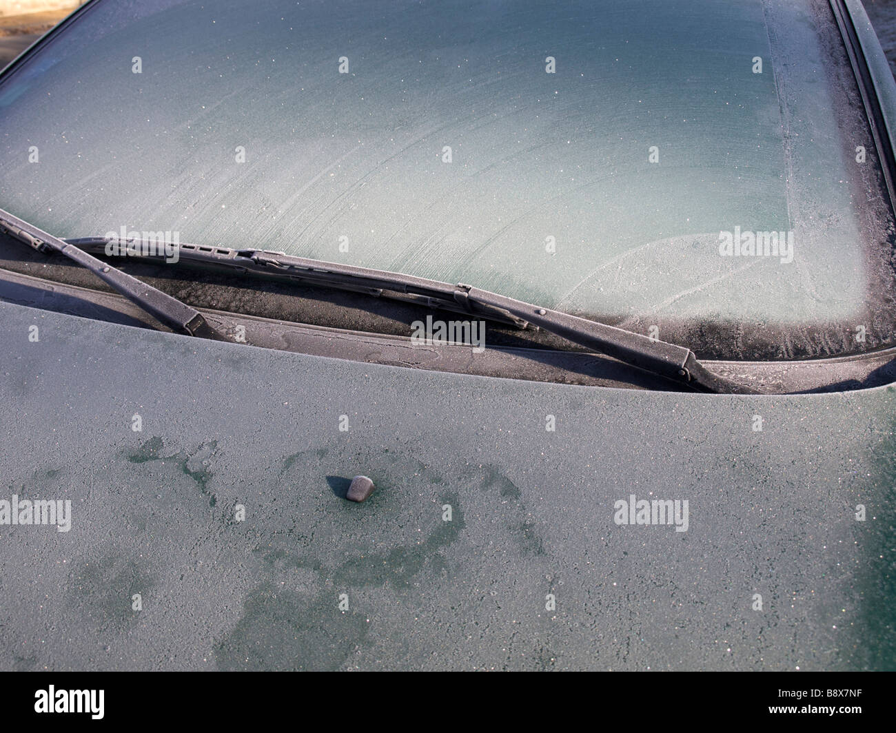 Gefrorene / frostigen Windschutzscheibe im winter Stockfoto