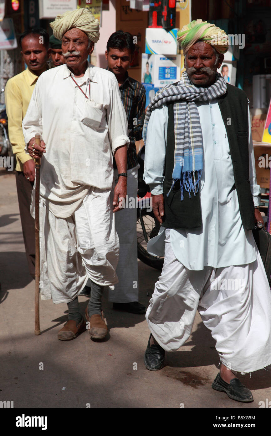Indien Rajasthan Jaisalmer Rajasthani Männer Stockfoto