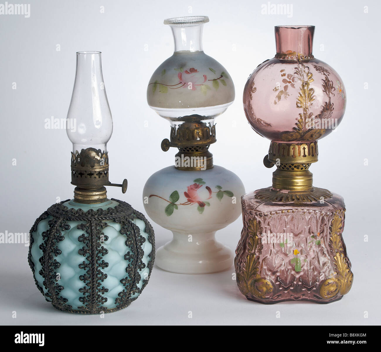 Drei Miniatur-Öl-Lampen Stockfoto