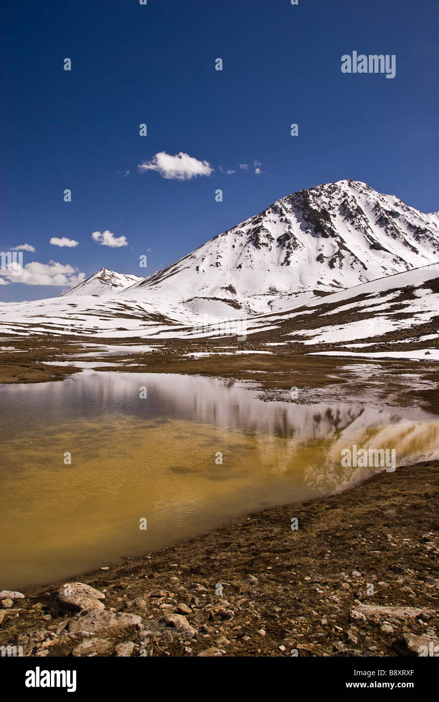 See auf dem Pamir Highway, Tadschikistan, Asien. Stockfoto