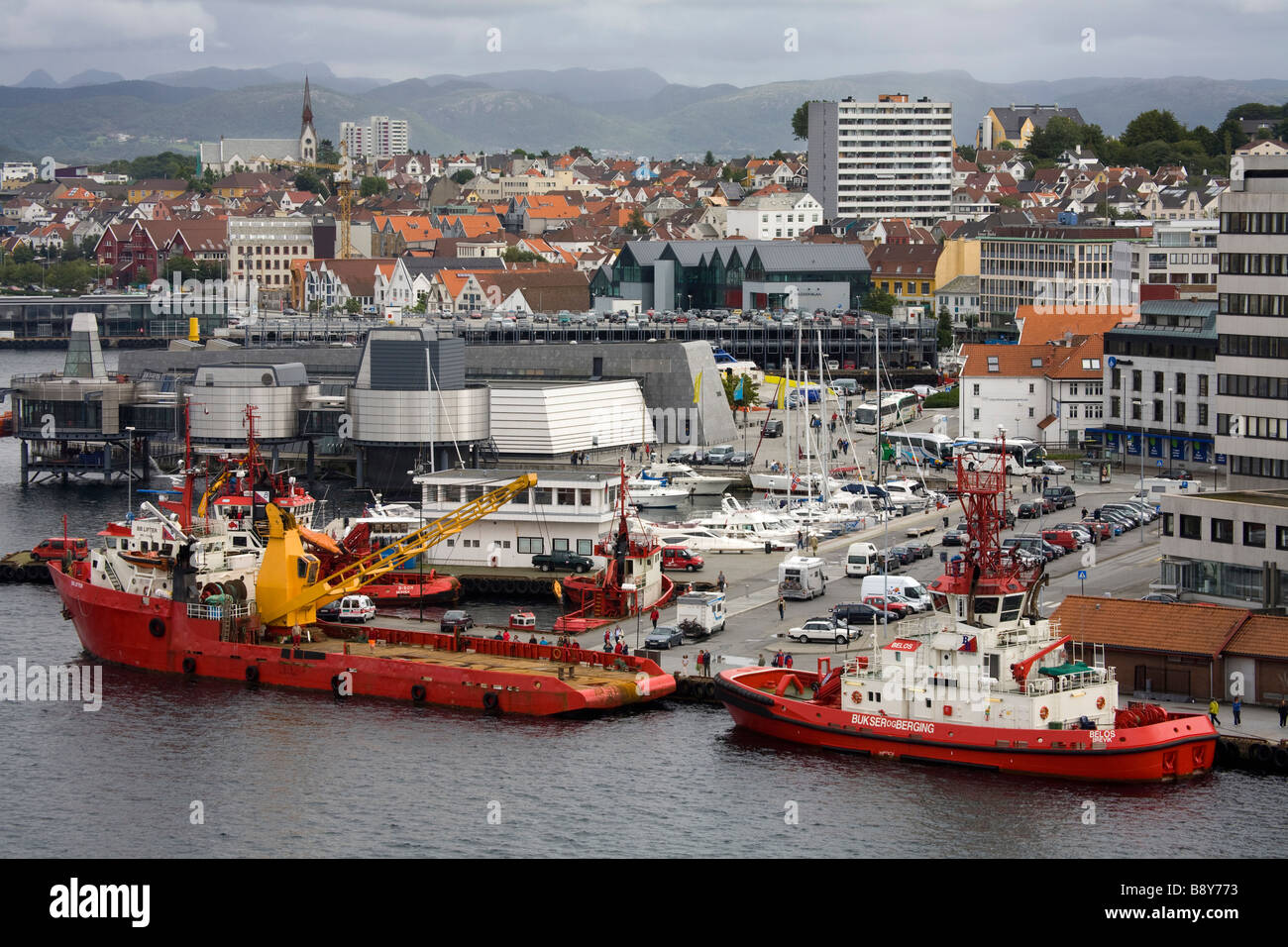 Luftaufnahme der Bohrinsel liefern Schiffe an einem Dock, Stavanger, Rogaland County, Norwegen Stockfoto