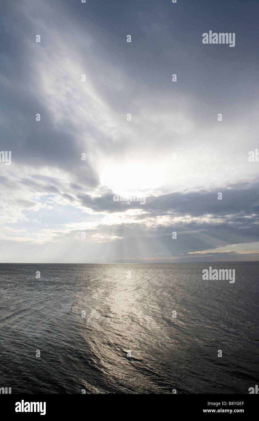 Sonne über dem Ozean Oresund Schweden. Stockfoto