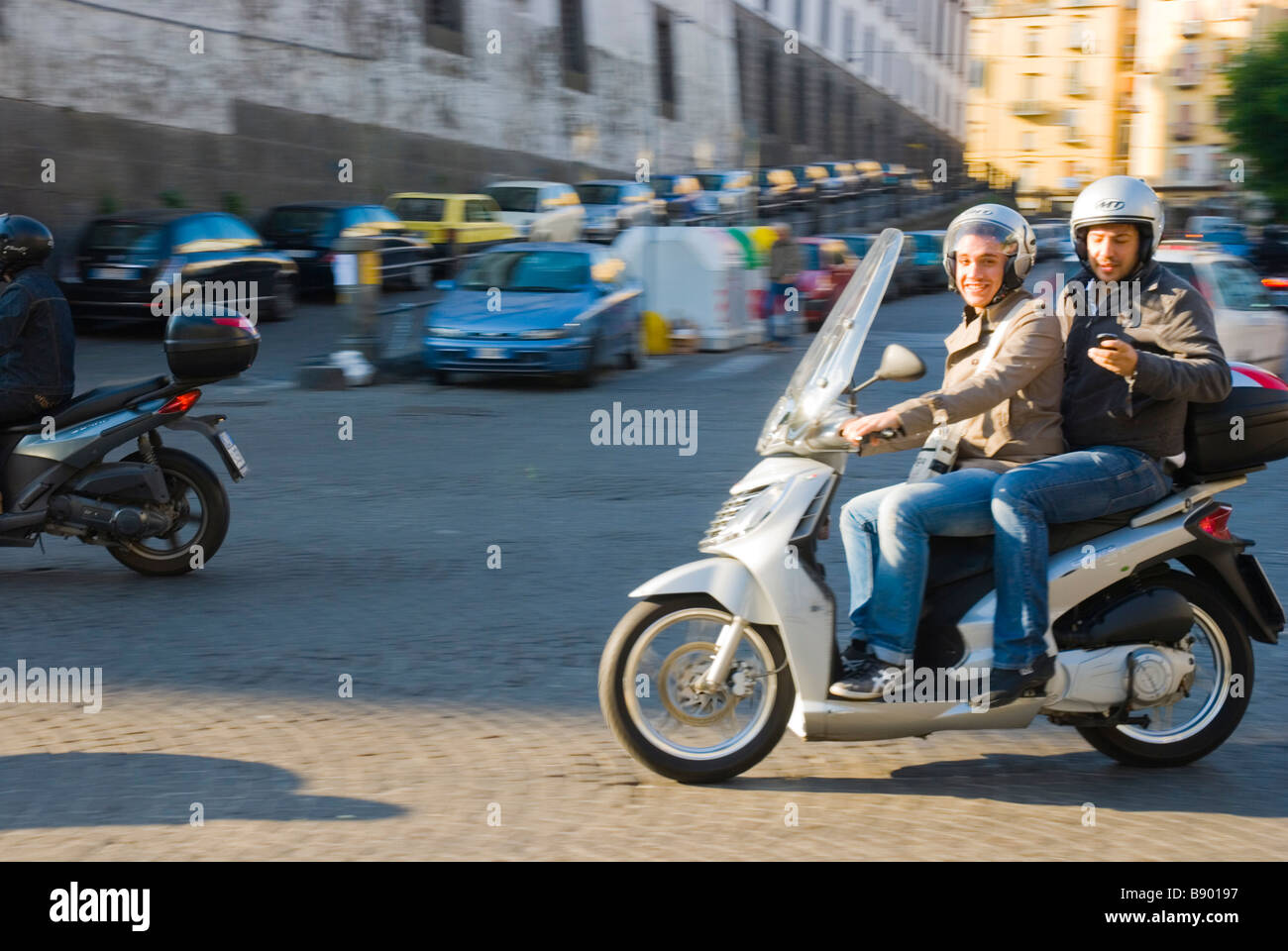 Moped im Centro Storico Viertel von Neapel Italien Europa Stockfoto