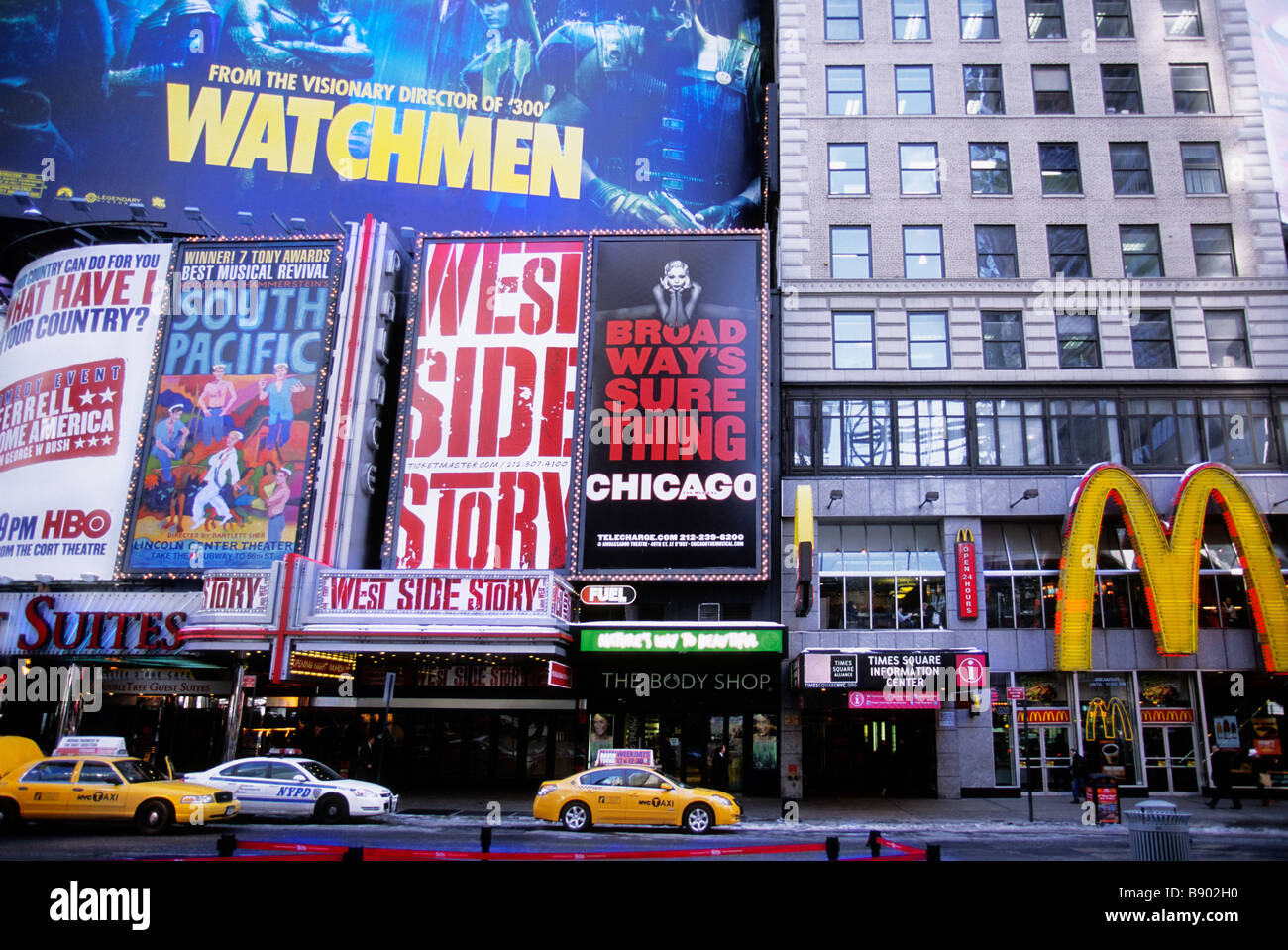 New York Times Square Broadway Theaterviertel. Werbetafeln für Shows. Midtown Manhattan, New York City, USA Landschaften Stockfoto