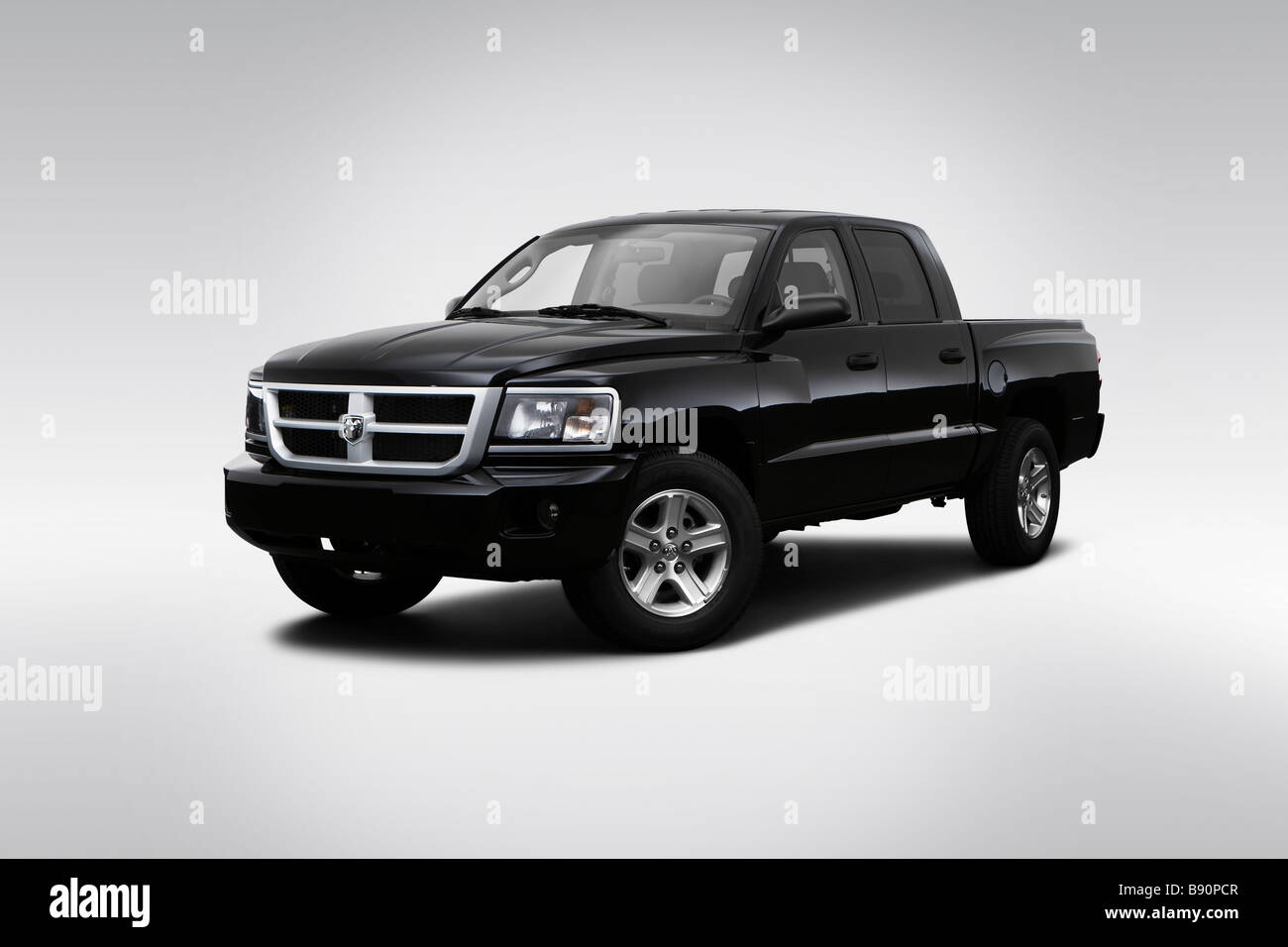 2009 Dodge Dakota Big Horn in schwarz - Winkel-Vorderansicht Stockfoto