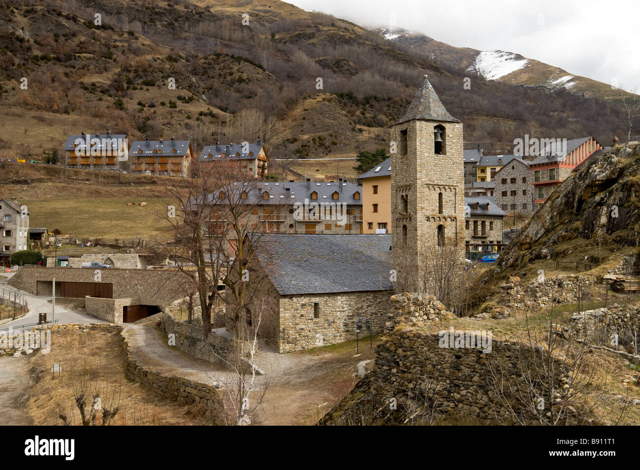 11. Jh. romanische Kirche Sant Joan de Boí. Boí, Vall de Boi, Katalonien, Spanien Stockfoto