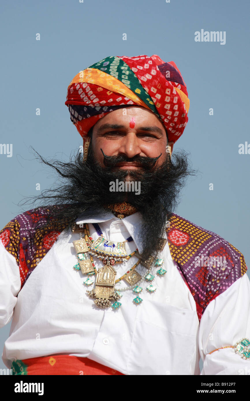 Indien Rajasthan Jaisalmer Desert Festival Rajasthani Mann Porträt Stockfoto