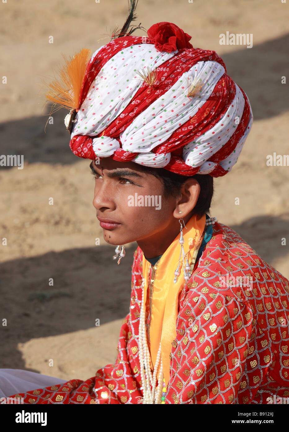 Indien Rajasthan Jaisalmer Desert Festival Rajasthani junge Porträt Stockfoto