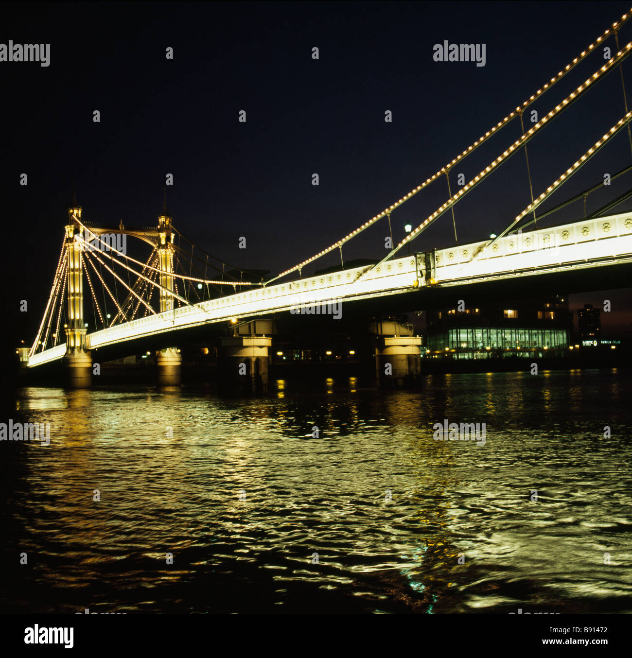 Albert Bridge über die Themse, London Stockfoto