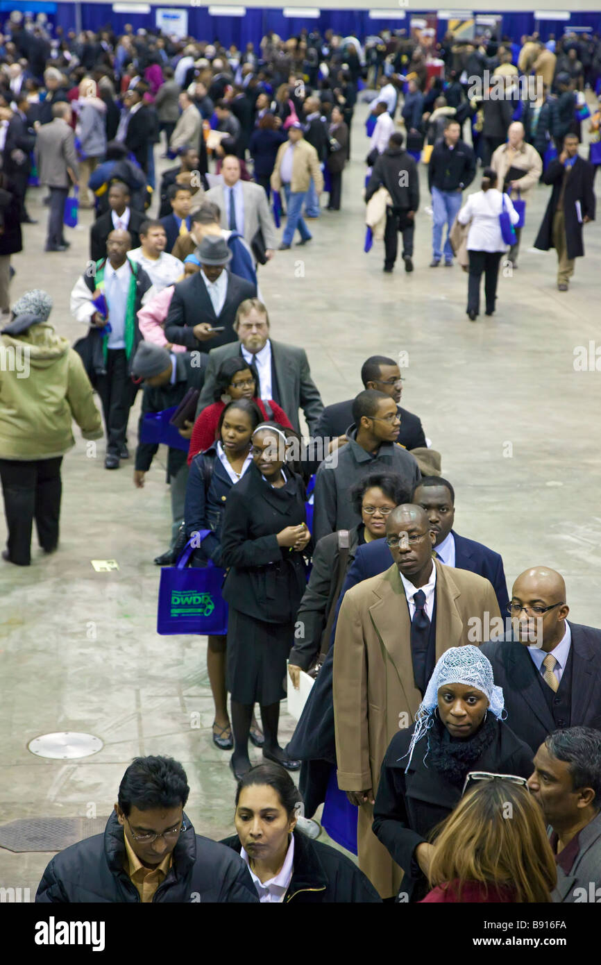 Arbeitslose suchen Arbeit an Jobmesse Stockfoto