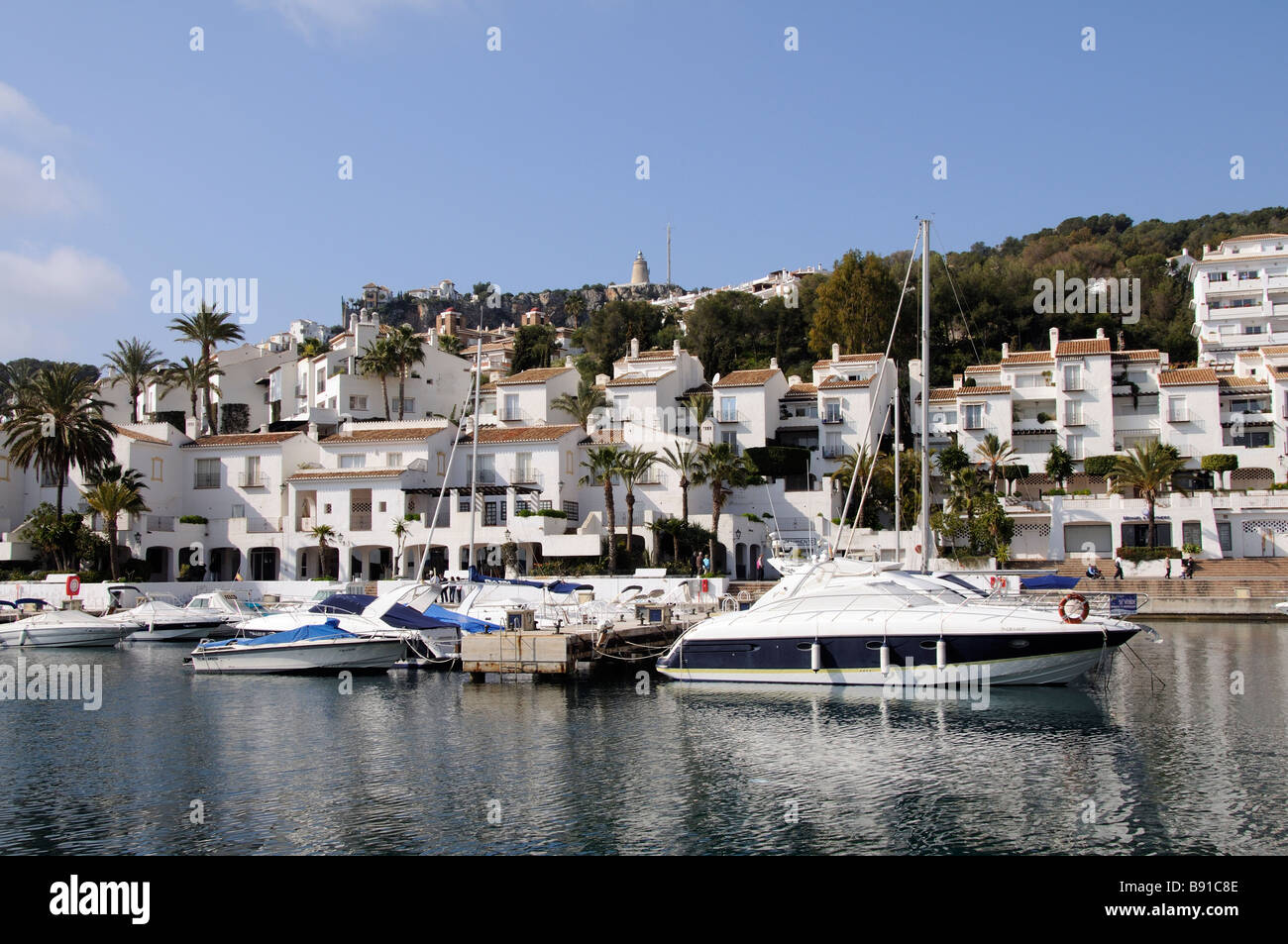 Marina del Este auf der südlichen Spanien Costa Tropical Andalusien Ferienhäuser und Appartements rund um den Hafen Stockfoto