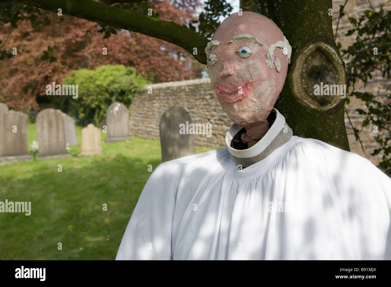 Vikar Vogelscheuche Scarecrow Festival im Dorf Wray, Lancashire England UK Stockfoto