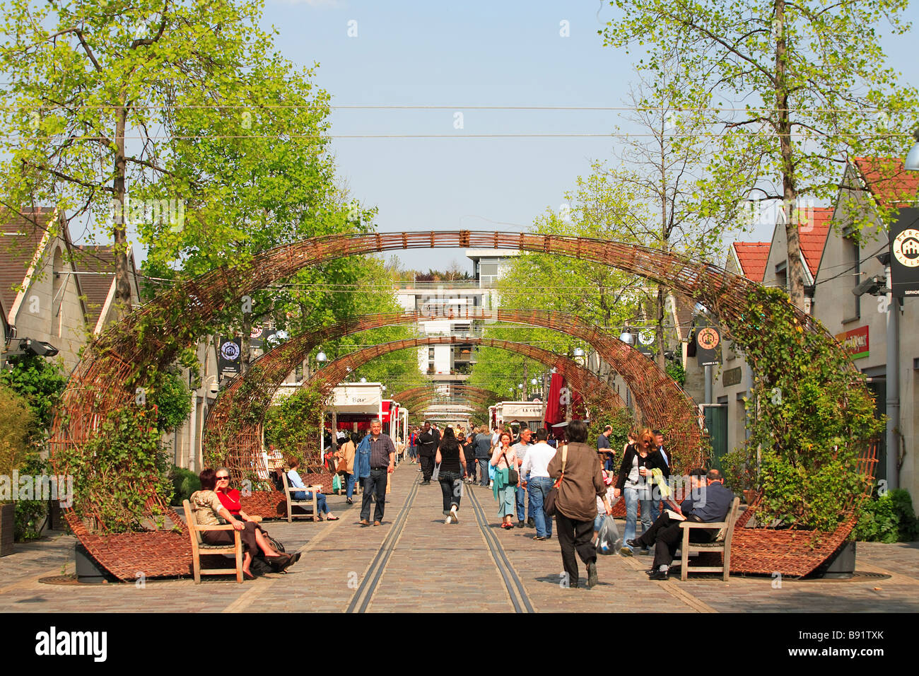 BERCY VILLAGE COUR SAINT-EMILION-PARIS Stockfoto