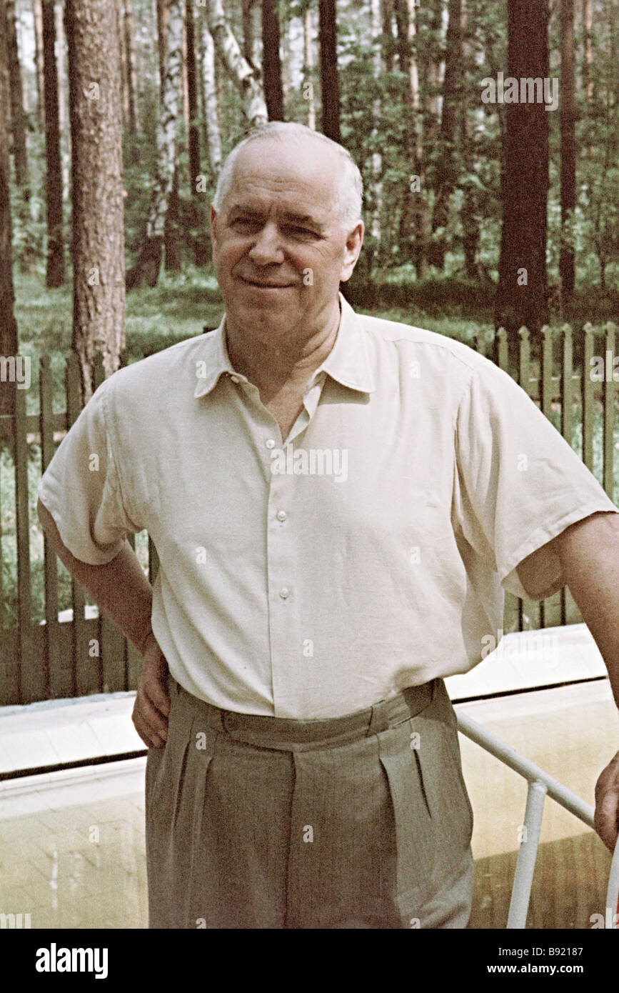 Schukow Marschall der Sowjetunion in seinem Landhaus