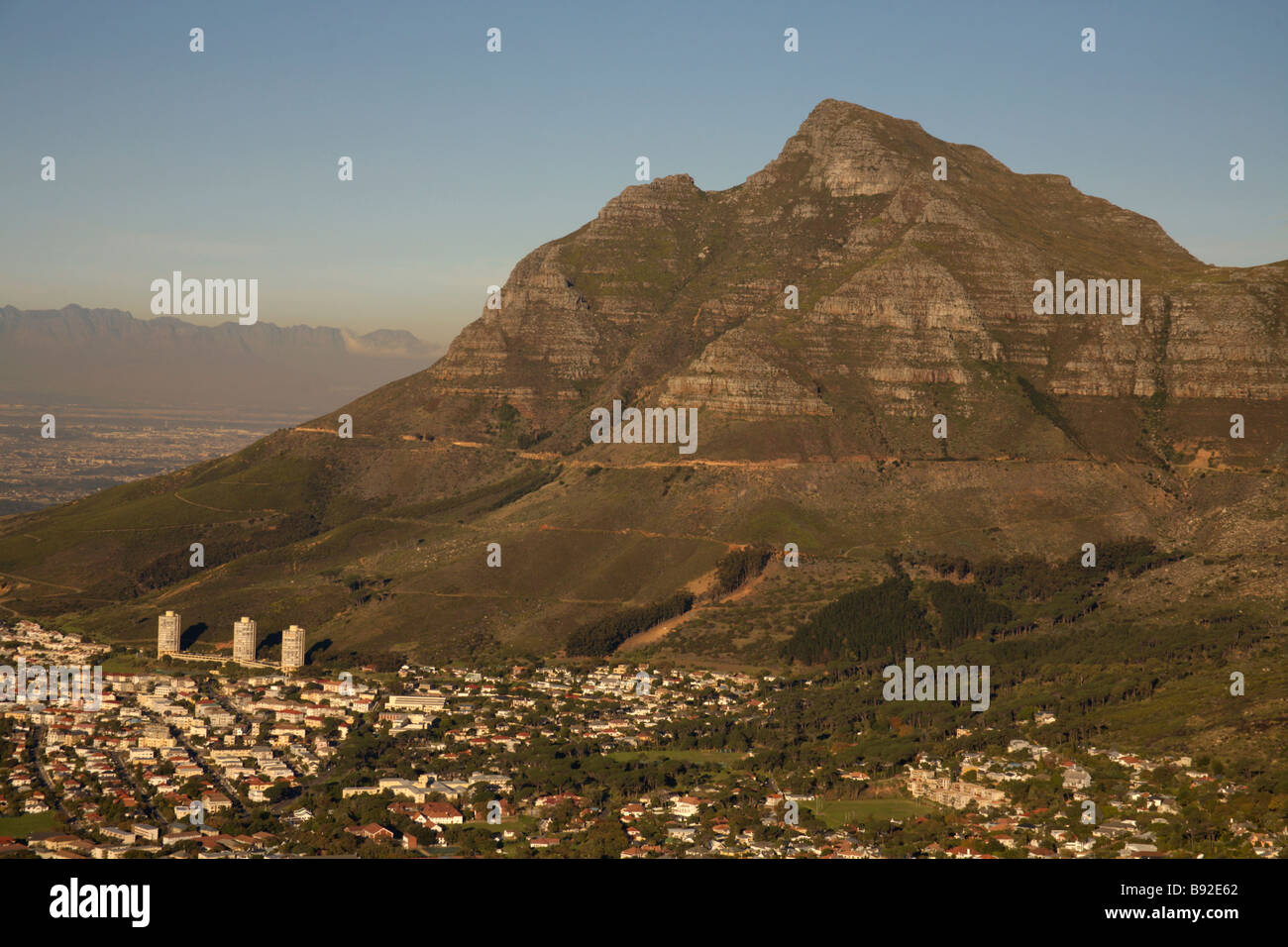 Blick auf Teufel s Peak und die City Bowl Kapstadt Provinz Western Cape Südafrika Stockfoto
