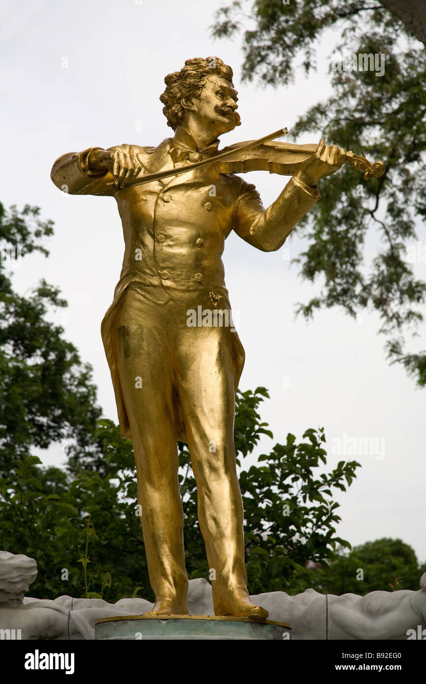 Statue von Johann Strauß im Stadtpark in Wien Stockfoto