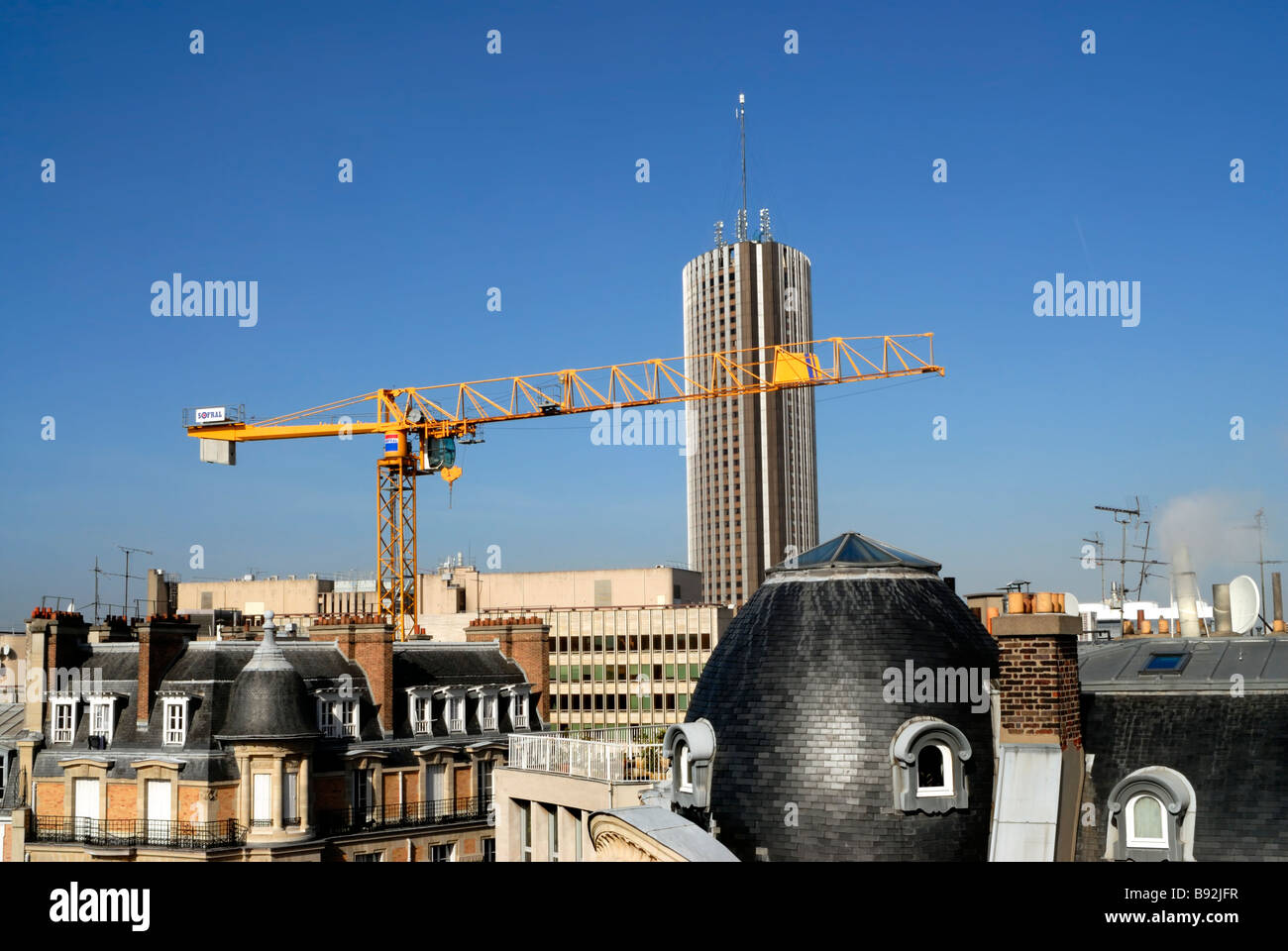 Paris, Frankreich, Wohnarchitektur, Gebäude (in der Nähe von Porte Maillot) Hochhaus Hotel Baukran, Stockfoto