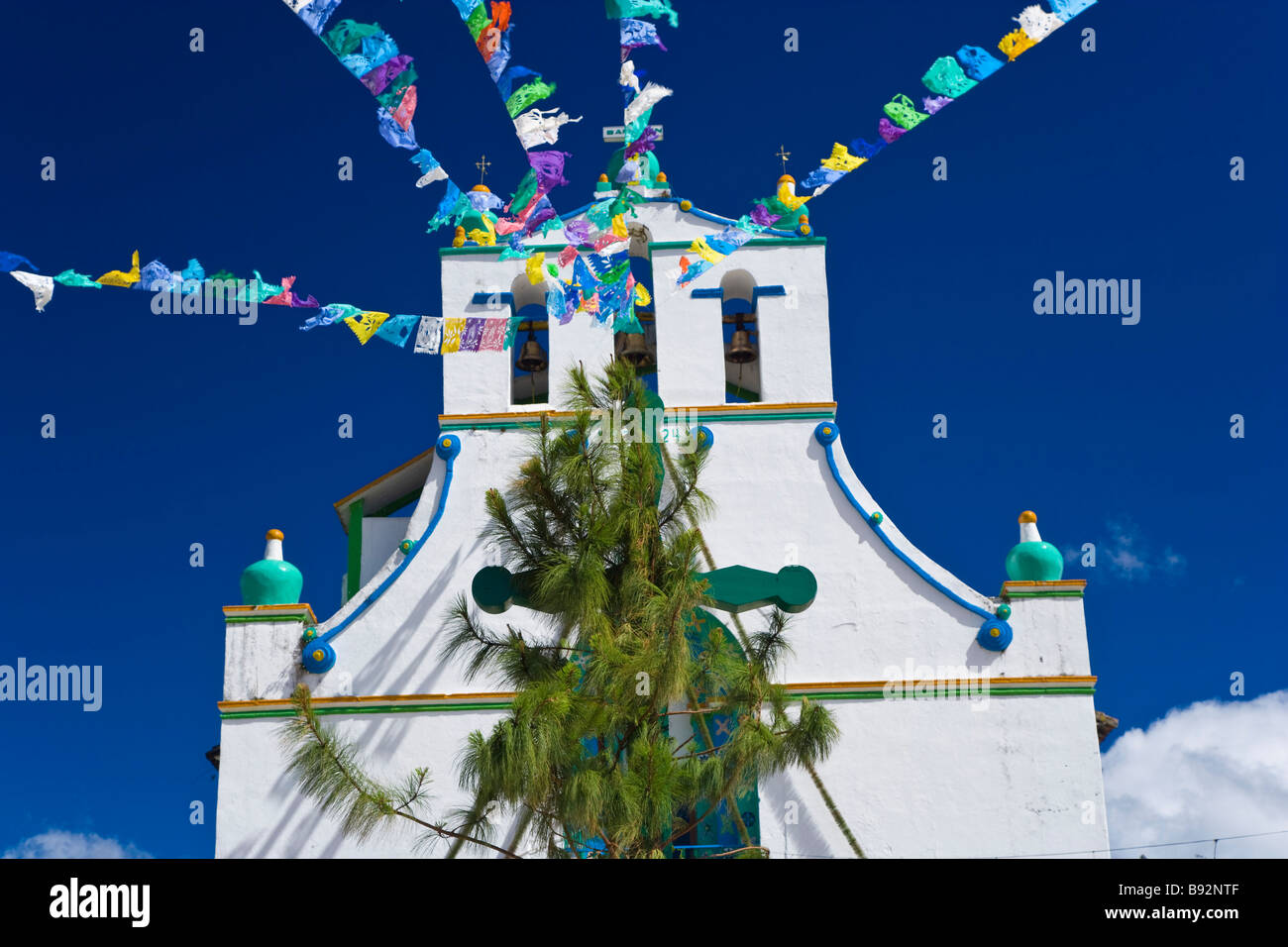 Kirche San Juan Chamula San Cristobel Stockfoto