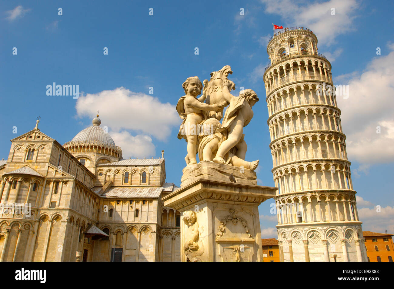 Außenansicht des schiefen Turms von Pisa und des Duomo von Pisa Stockfoto