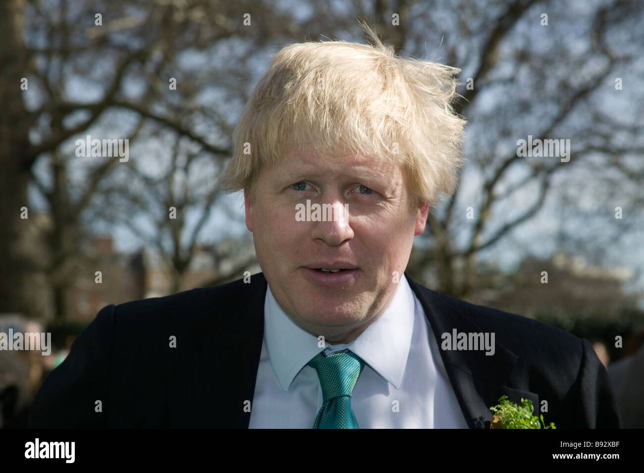 Londoner Bürgermeister Boris Johnson an der St. Patricks Day Parade in London 2009 Stockfoto