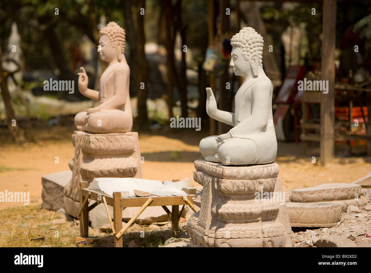 Skulpturen von Buddha-Statuen in der Nähe von Qock Steinbruch 90 Kilometer nördlich von Phnom Penh Kambodscha Stockfoto