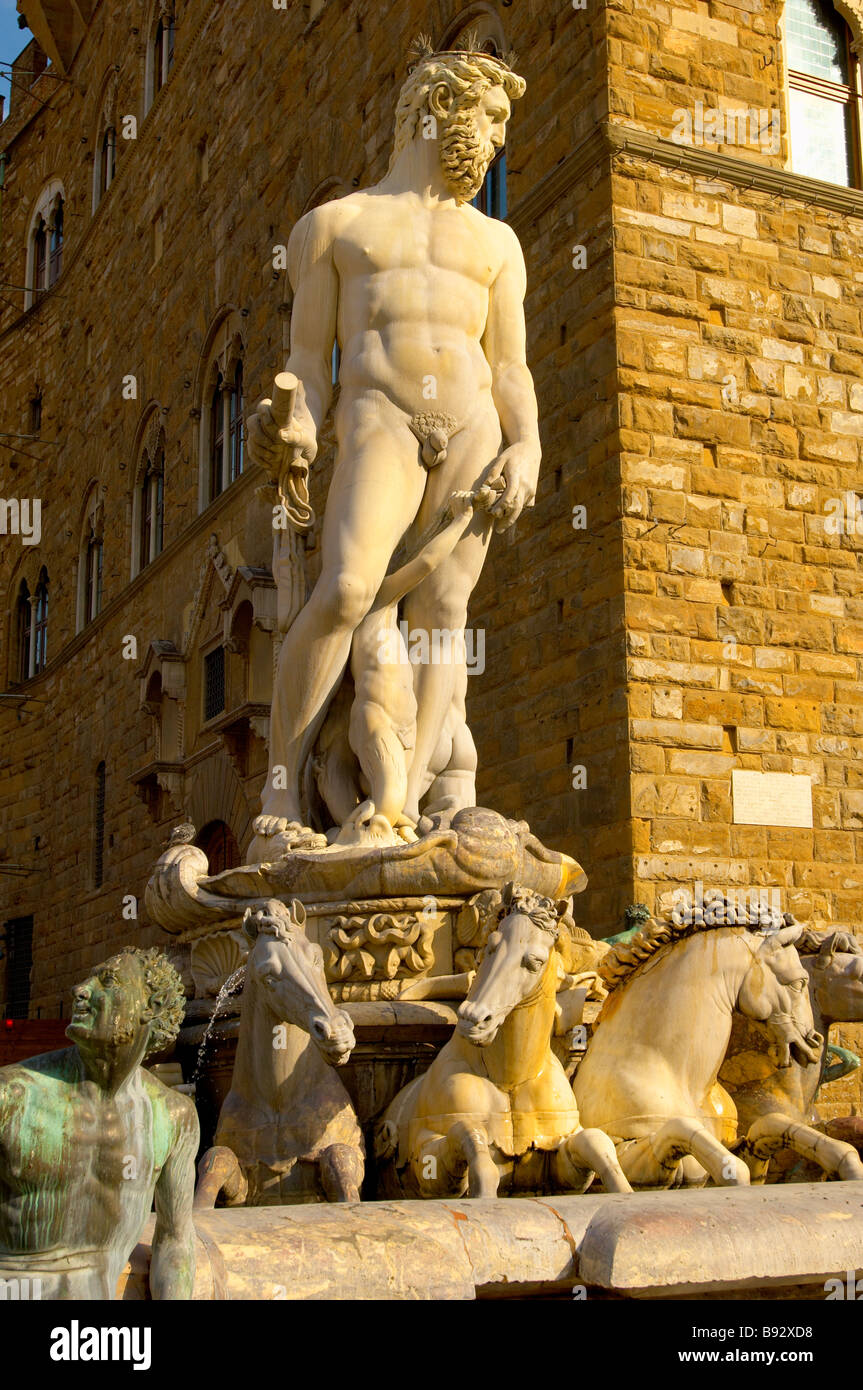 Brunnen-Statue von Neptun Plazza Della Signora. Florenz Italien Stockfoto