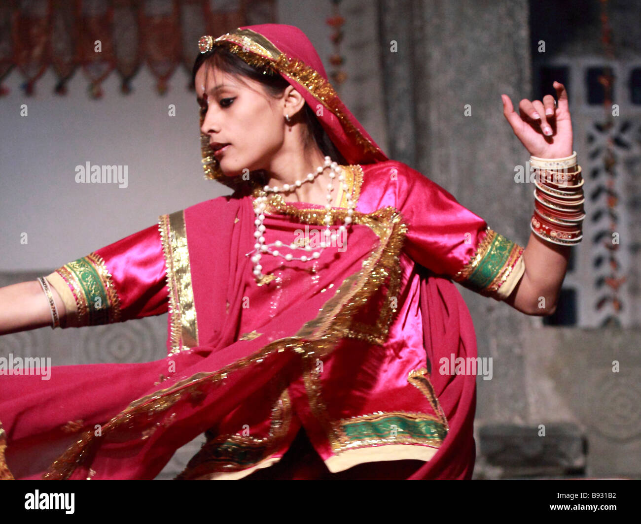 Indien Rajasthan Udaipur Bagore Ki Haveli traditionellen Rajasthani Tänzerin Stockfoto