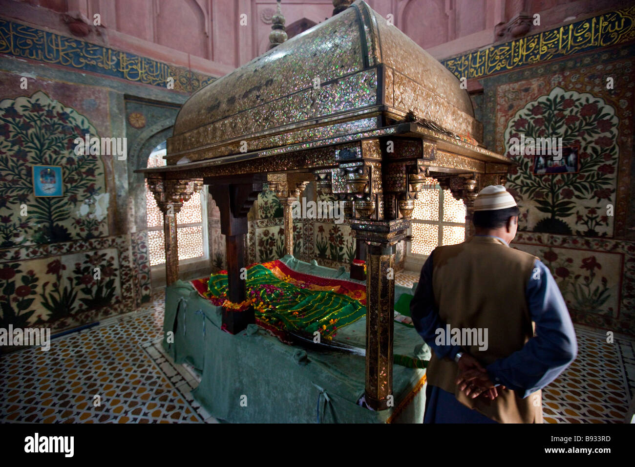 Innen Scheich Salim Chishti Grab im Inneren die Freitagsmoschee in Fatehpur Sikri Indien Stockfoto