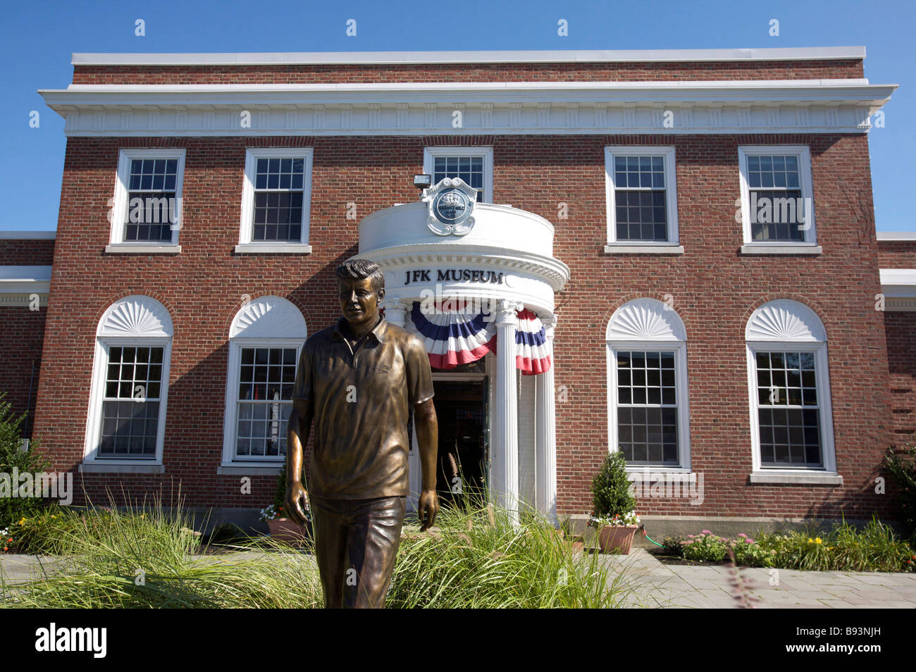 US-CAPE COD HYANNIS Statue des John F Kennedy an der JFK Museum Foto GERRIT DE HEUS Stockfoto