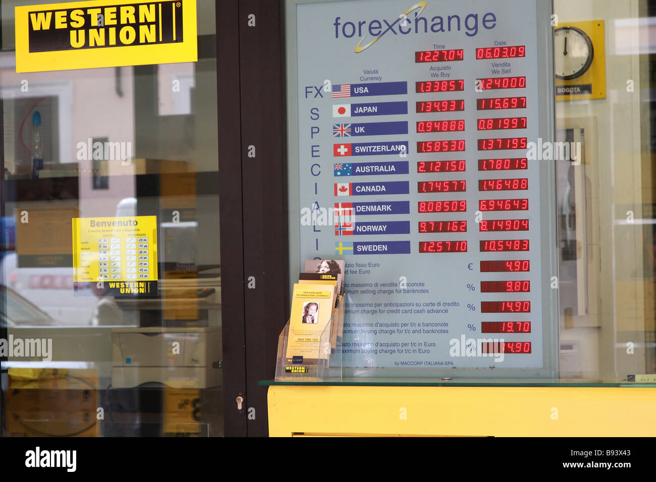 Western Union Währungsumtausch Stockfotos und -bilder Kaufen - Alamy