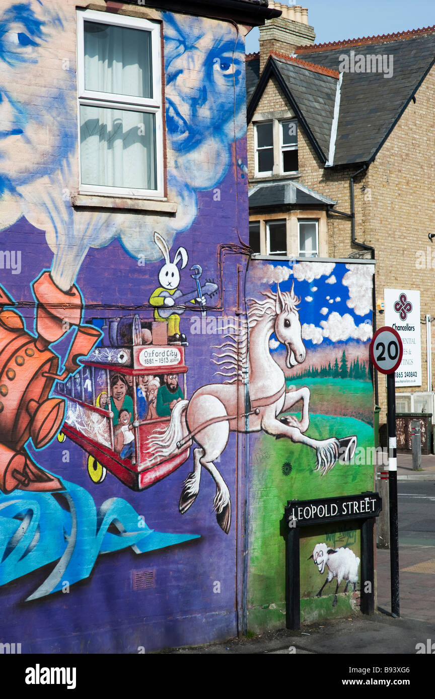 Street Art, Haus Wandbild, Cowley Road. Oxfordshire, Oxford Stockfoto
