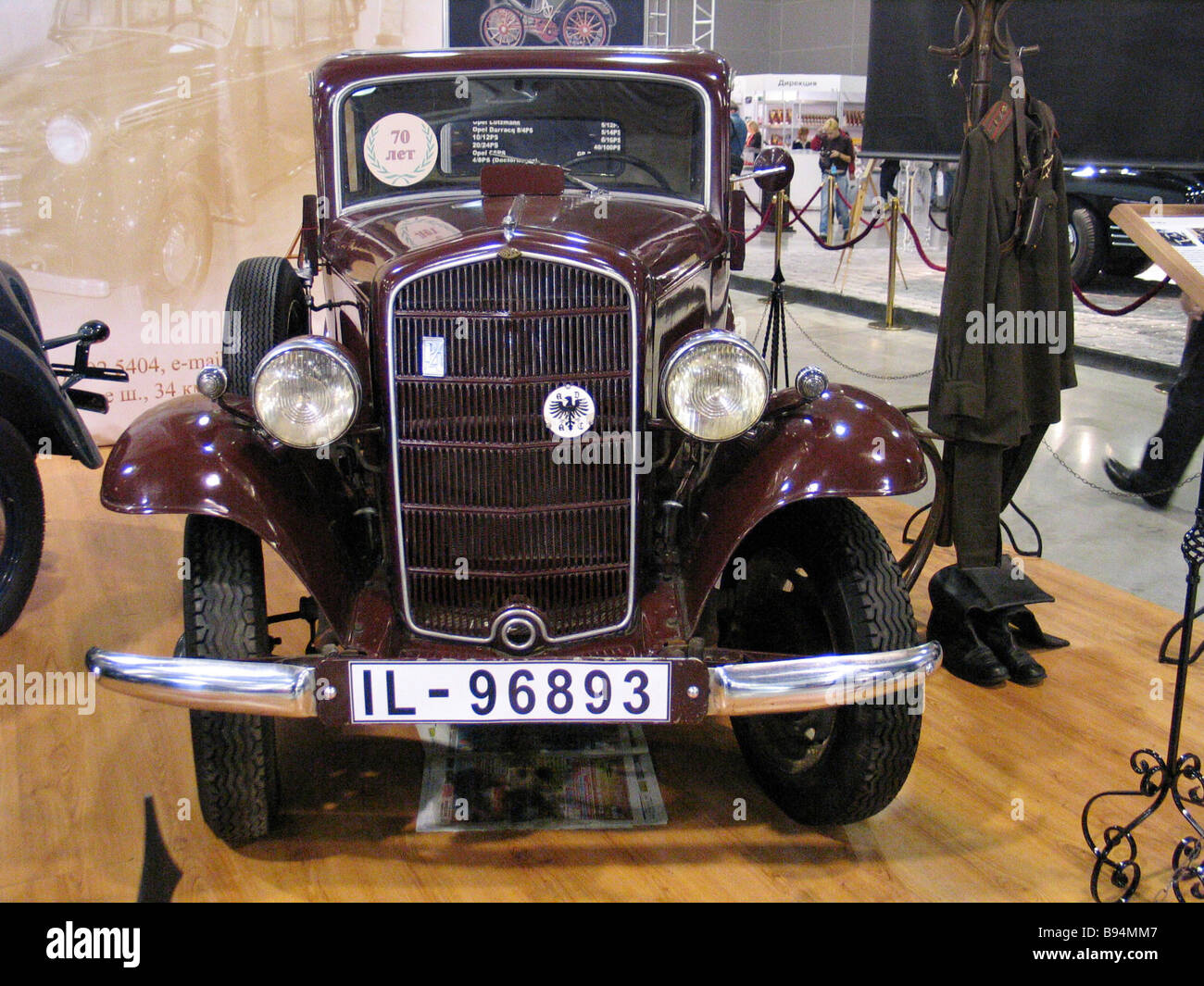 Ein 1936 37 Opel P4 Automobil Vorgestellt Bei Ilya Sorokin S 10 Old Timer Galerie Technische Antiquitaten Ausstellung In Der Krokus Stockfotografie Alamy