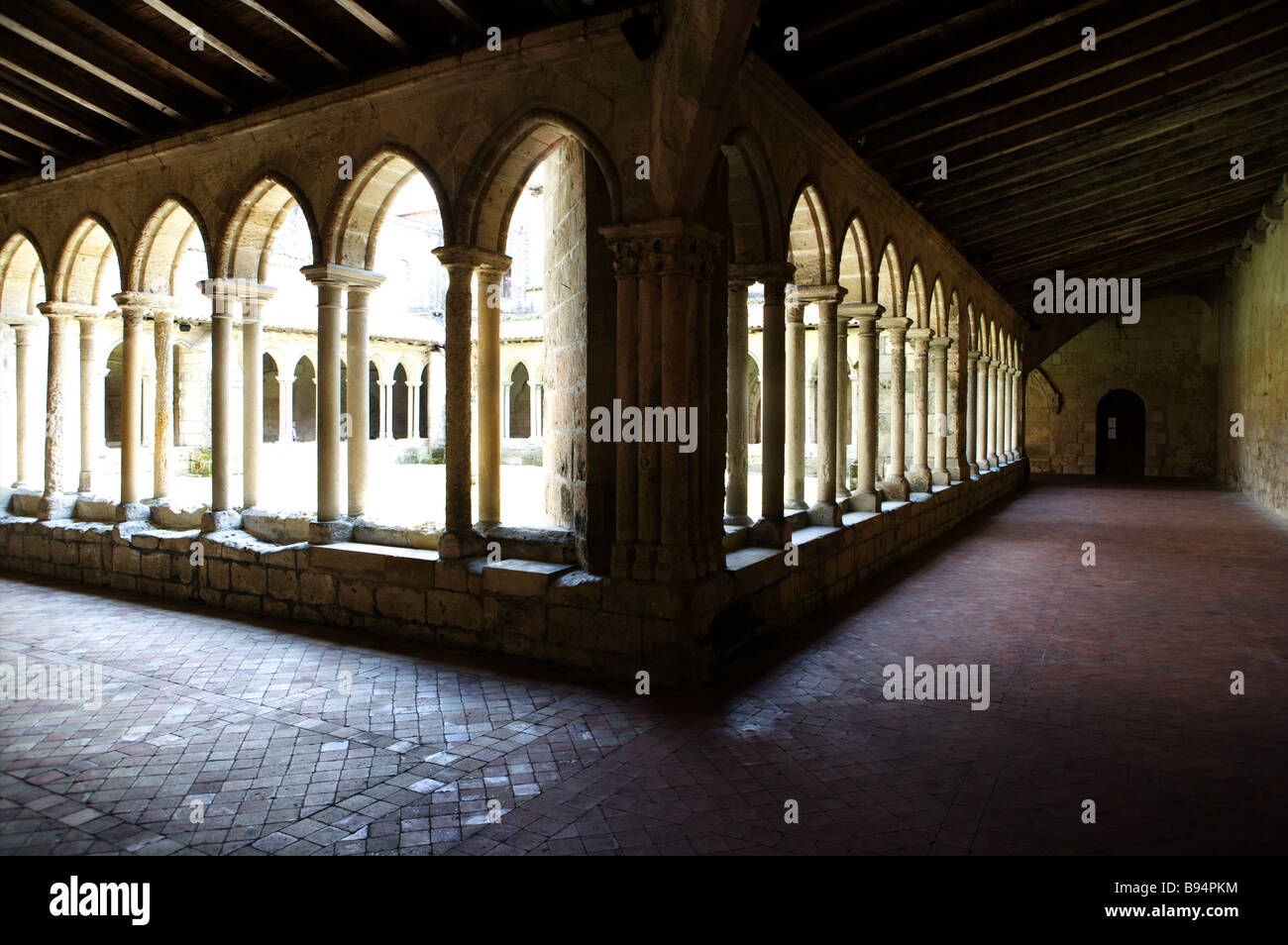 Klöster in der Kirche von Saint Emilion, Aquitaine, Frankreich Stockfoto