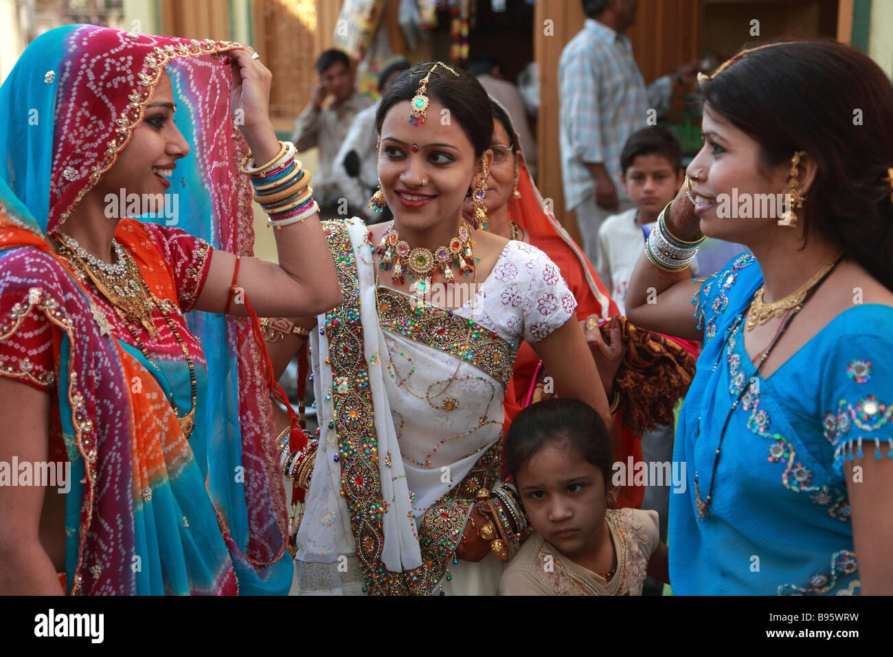 Indien Rajasthan Udaipur Hochzeit Partei junge Rajasthani Frauen Stockfoto