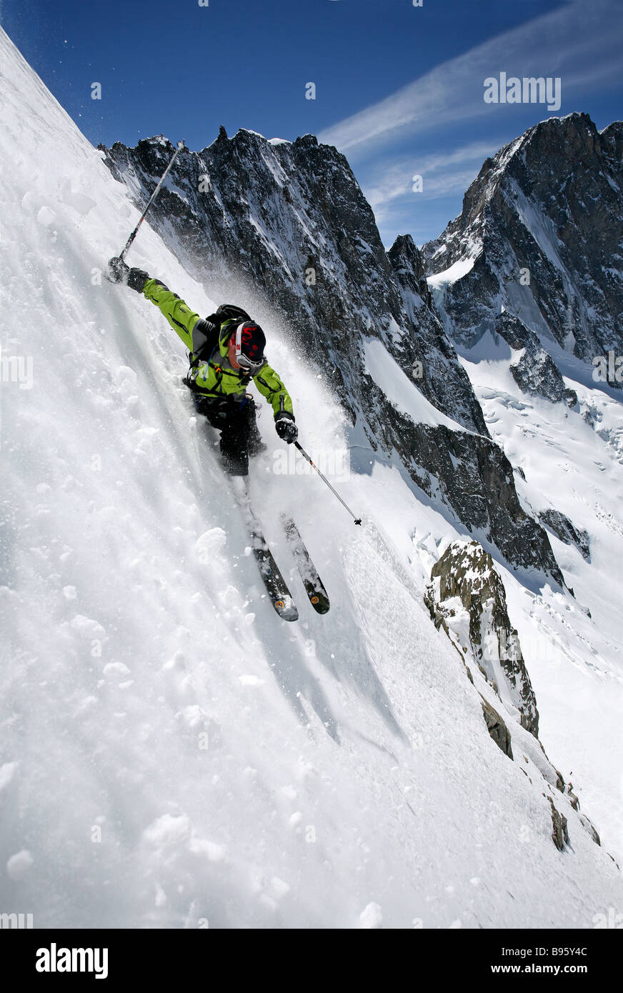 Ski steilen Cculoir in Chamonix Frankreich Stockfoto