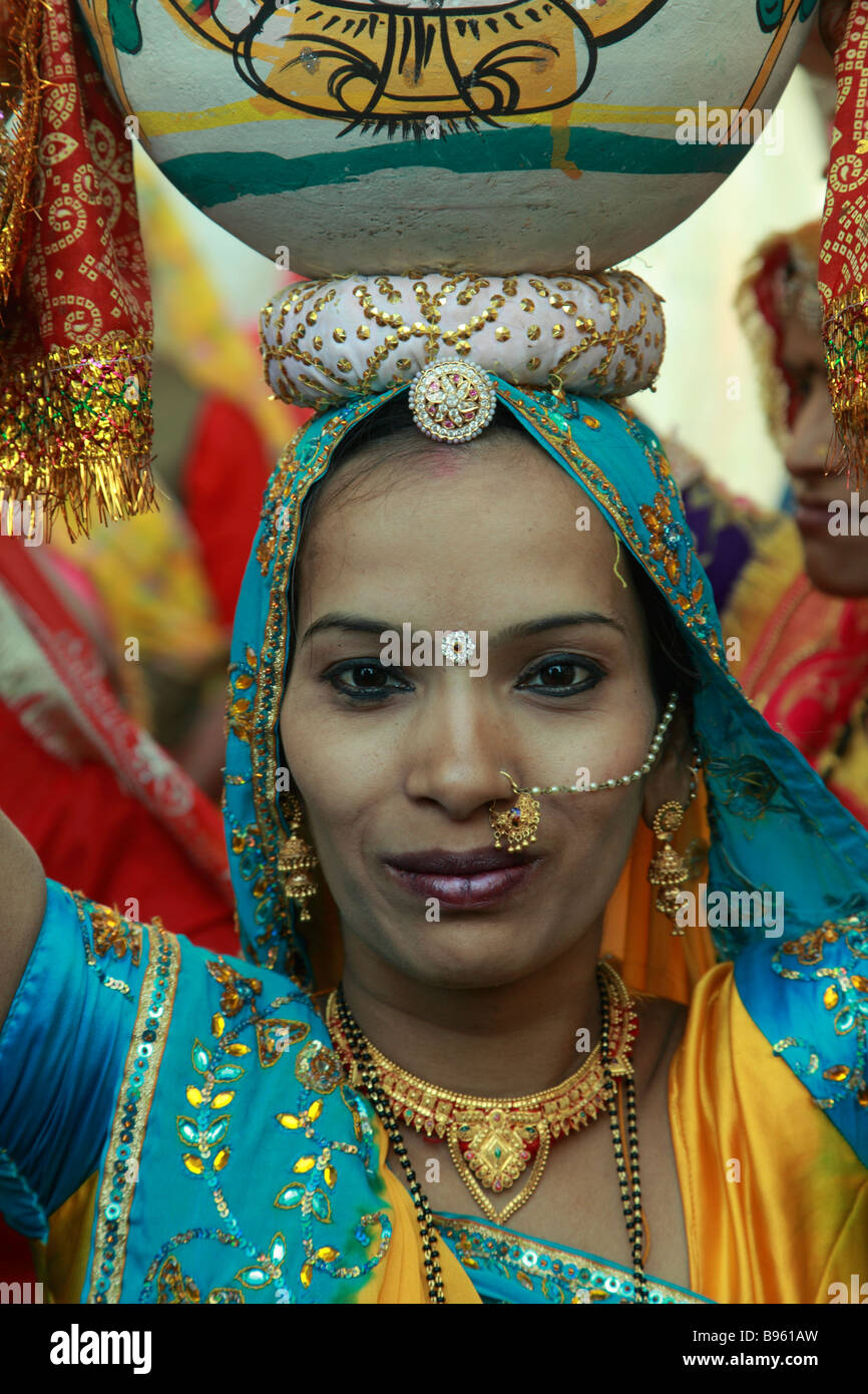 Indien Rajasthan Udaipur junge Rajasthani Frau Porträt Stockfoto