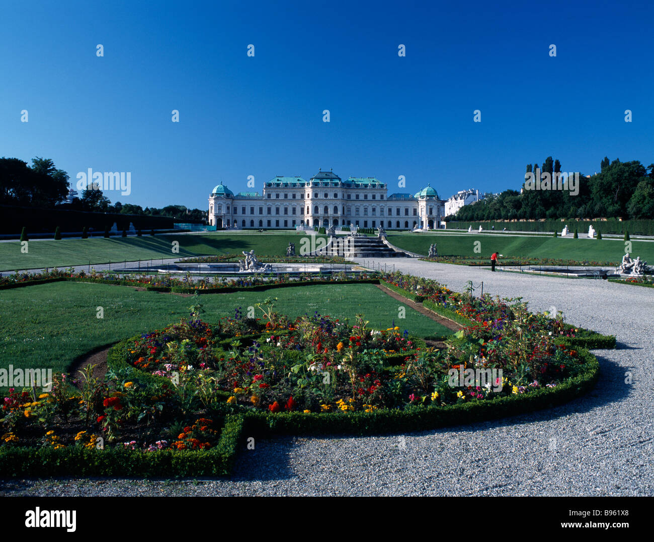 Österreich, Wien, obere Belvedere Palast von formalen französischen Gärten gesehen. Stockfoto