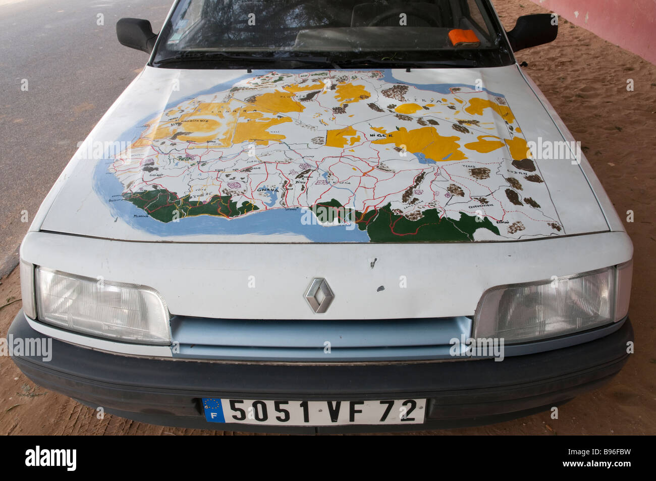 Westafrika Mauretanien Nouakchott Karte von Westafrika gemalt auf einer Motorhaube Stockfoto