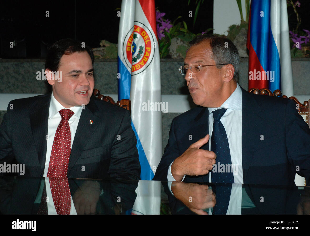 Der russische Außenminister Sergei Lavrov trifft Ruben Dario Ramirez