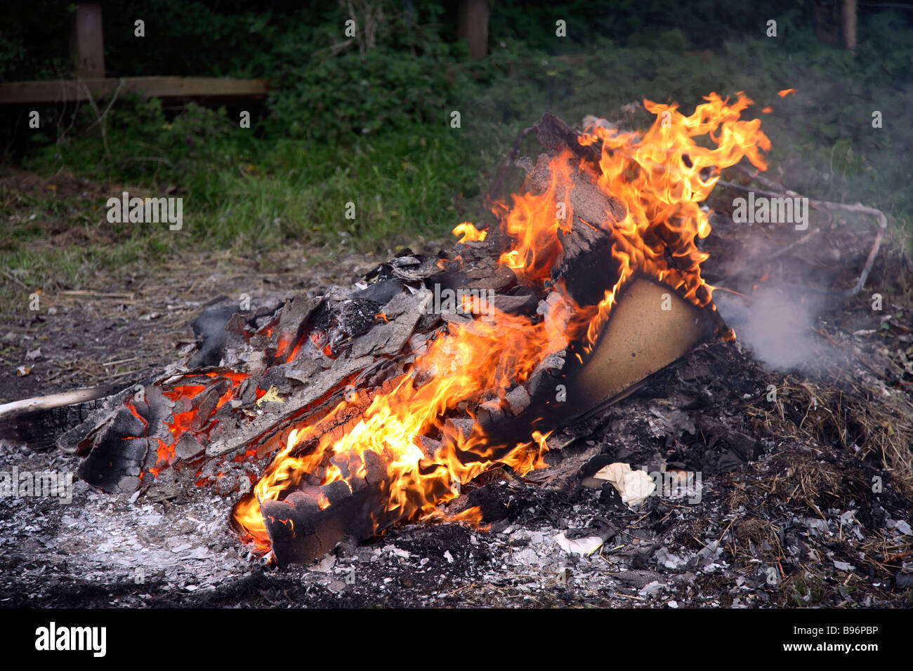 Glut im garten Fotos und Bildmaterial in hoher Auflösung Alamy