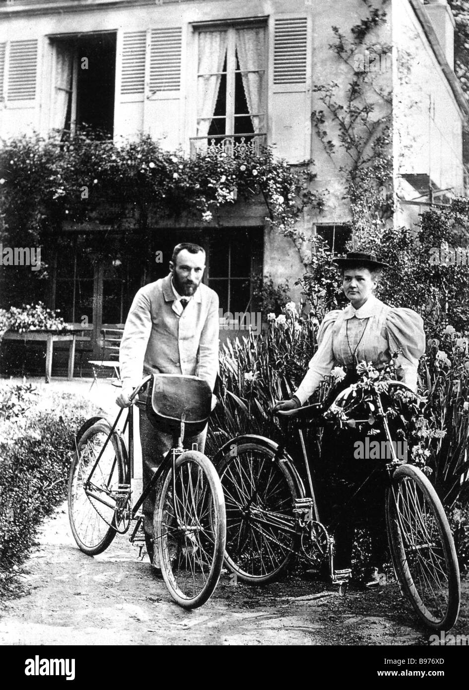 MARIE CURIE Polen geborenen französischen Physiker und ihr Ehemann Paul im Jahre 1904 Stockfoto