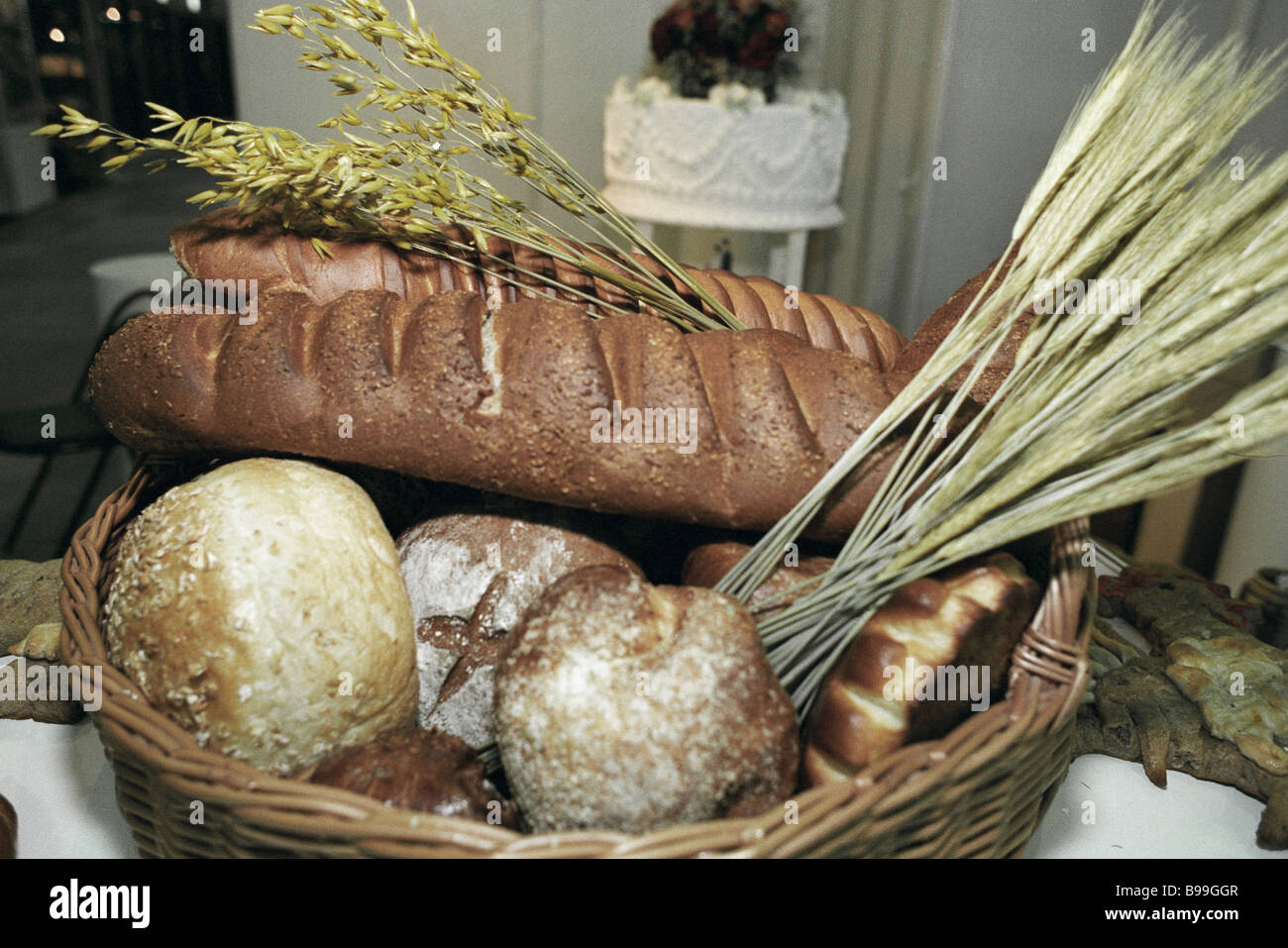 Proben von Produkten auf dem Display an der bis zu Datum 2002 8. internationale Fachmesse für Maschinen und Zutaten Backen Backen Stockfoto