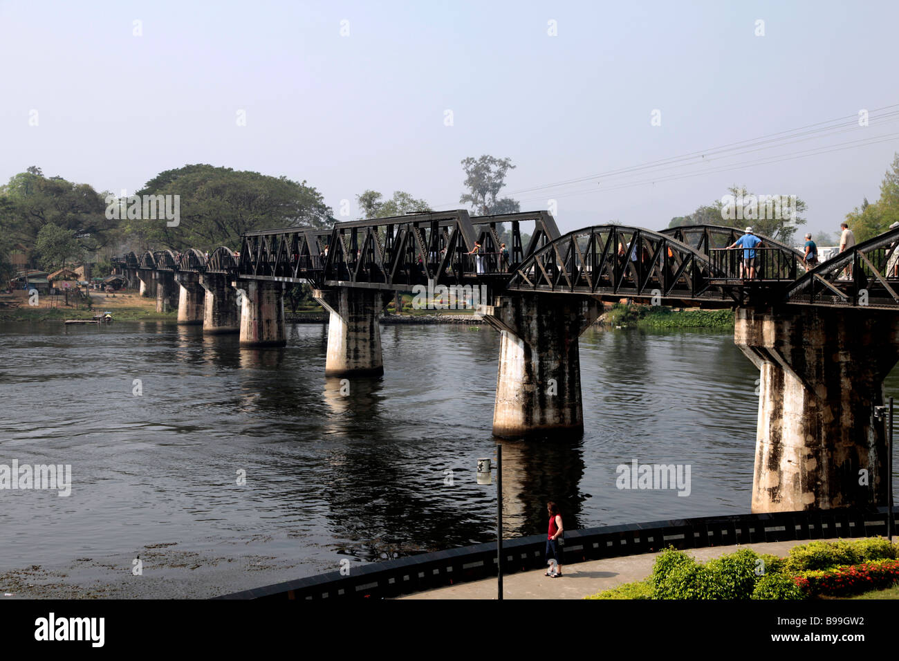 Brücke über den River Kwai in Kanchanaburi, Thailand Stockfoto