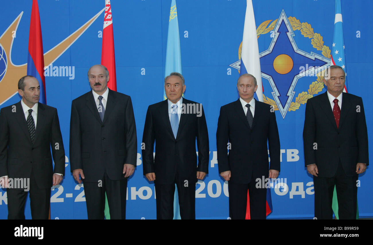 Prasidenten Robert Kotscharjan Von Armenien Alexander Lukaschenko Von Belarus Nursultan Nasarbajew Von Vladimir Putin In Kasachstan Stockfotografie Alamy