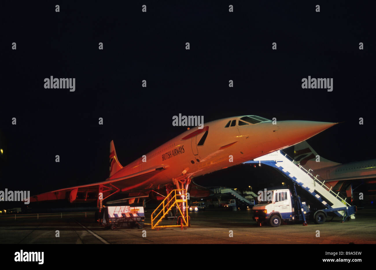 Concorde steht in Ruhe am Londoner Flughafen Heathrow nach seinen letzten kommerziellen Flug. Stockfoto