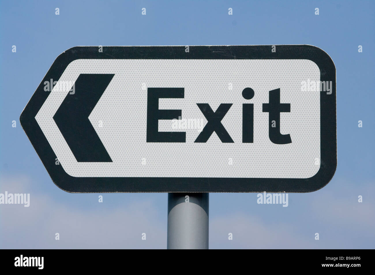 Beenden Sie Verkehrszeichen Zeichen UK Roadsign Straßenschilder Stockfoto