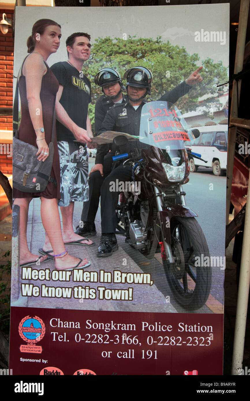 Tourismus-Polizei-Plakat in Khao San Road, Bangkok, Thailand Stockfoto