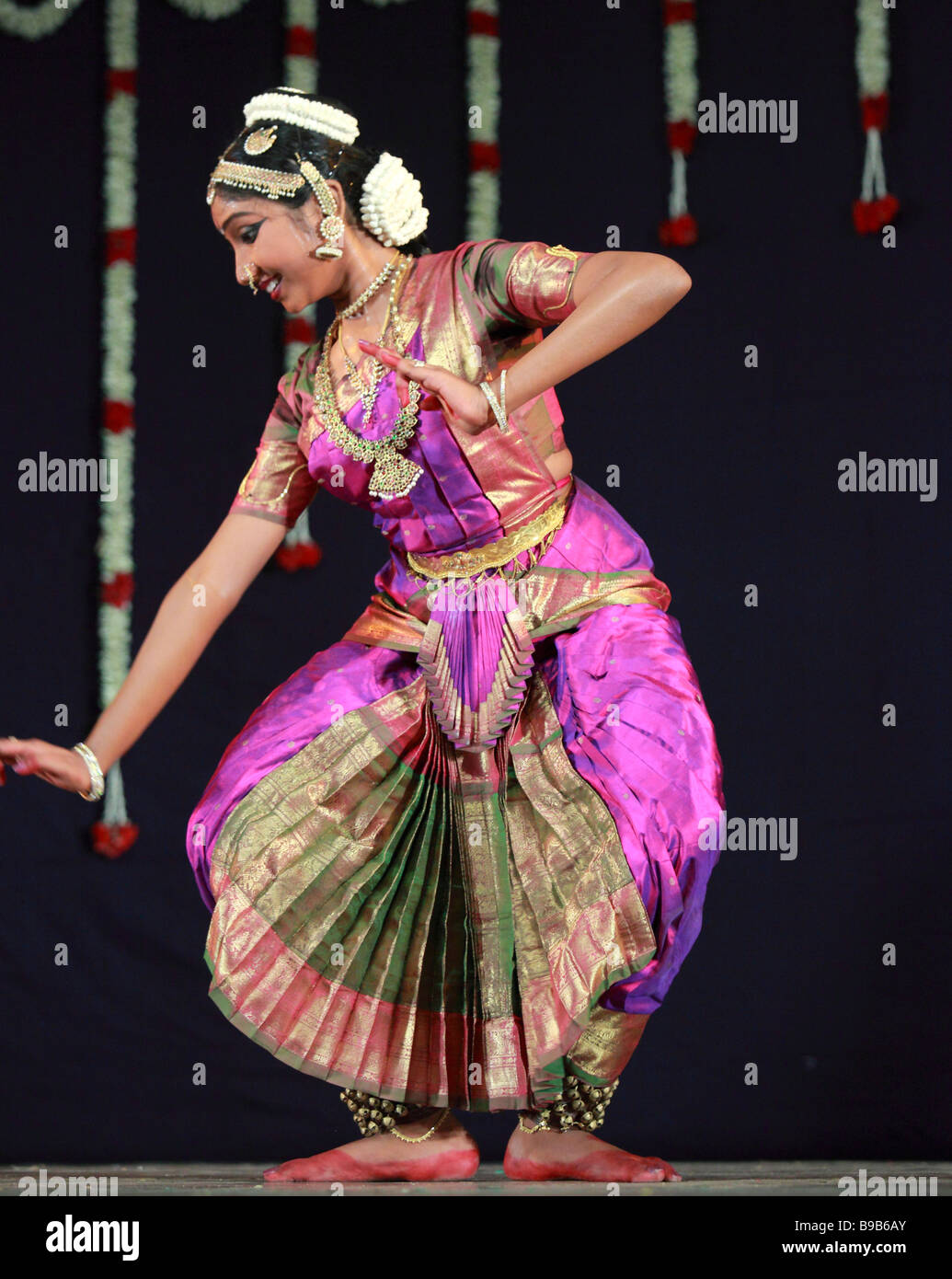 Indien-Tamil Nadu Chennai Madras Bharata Natyam Tänzerin Stockfoto
