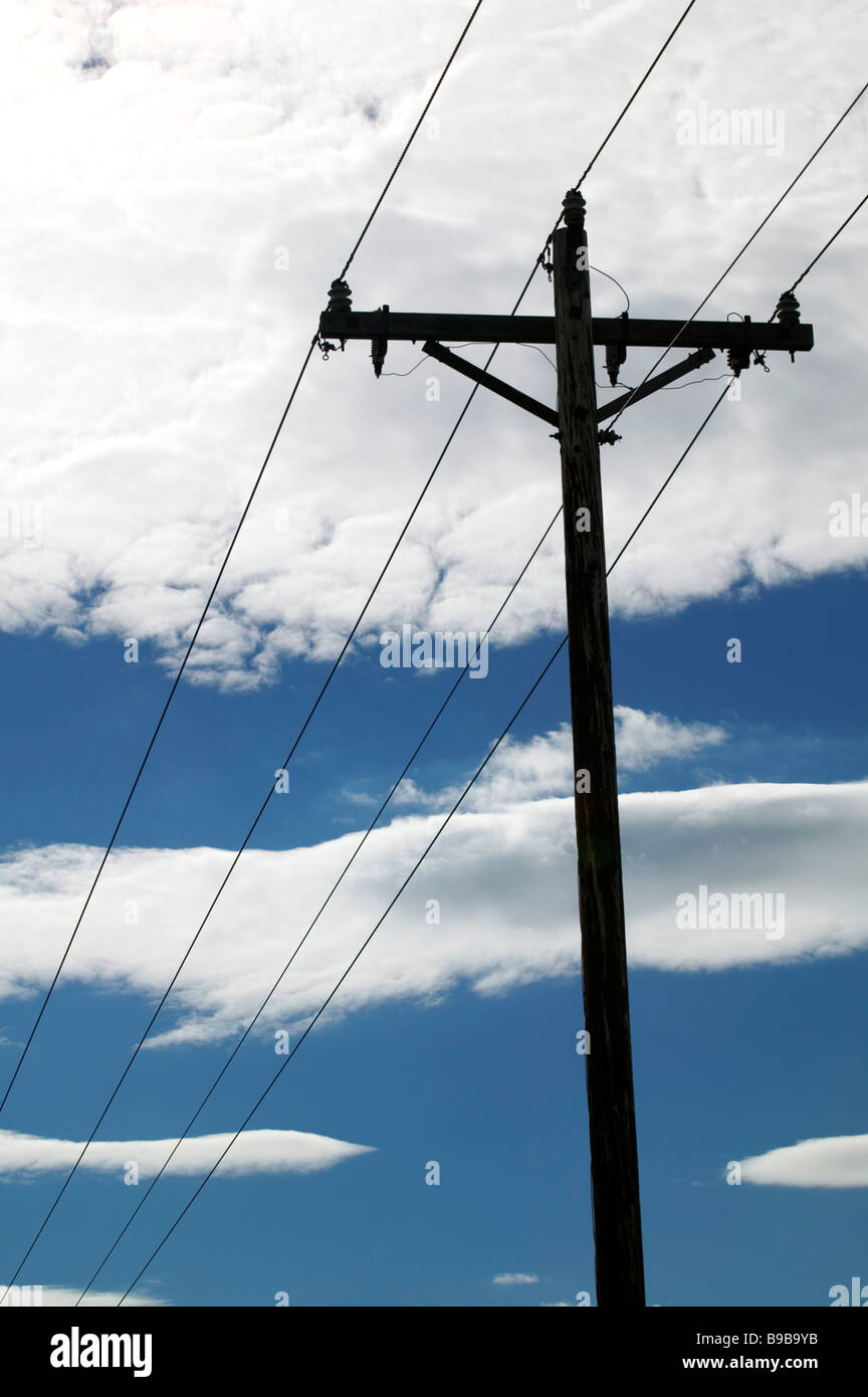 Strommast und Verteilung Leitungen in den USA Stockfoto