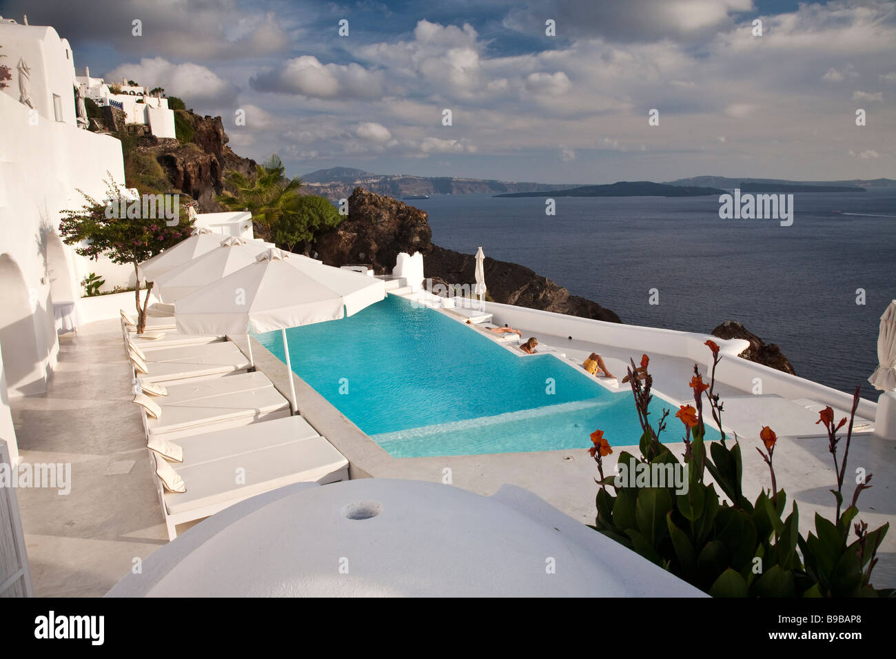 Schwimmbad-Oia Santorini-Cyclades-Griechenland Stockfoto